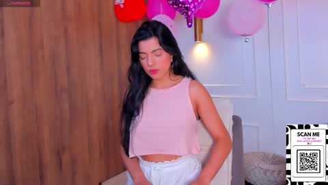 Chrishell online show from 02/16/25, 10:21