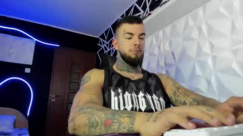 Snapshot of chrisjordan666 chatting on 10/21/25, 05:41 Chris Jordan online show from 10/21/25, 05:41