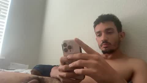 Snapshot of chrislover2125 chatting on 04/21/26, 06:23 chrislover2125 online show from 04/21/26, 06:23