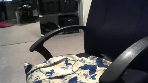 Snapshot of chrismas1 chatting on 02/19/25, 02:01 chrismas1 online show from 02/19/25, 02:01