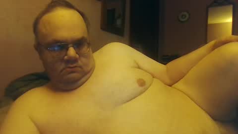 Snapshot of chrismini312 chatting on 01/15/25, 01:41 Chris The Jerk Off King online show from 01/15/25, 01:41