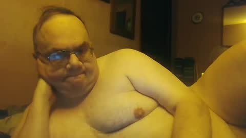 Snapshot of chrismini312 chatting on 01/19/25, 08:41 Chris The Jerk Off King online show from 01/19/25, 08:41