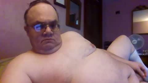 Snapshot of chrismini312 chatting on 11/09/25, 04:05 Chris The Jerk Off King online show from 11/09/25, 04:05