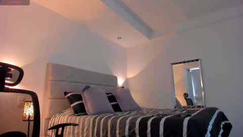 Snapshot of chrismorgan24 chatting on 09/18/25, 07:16 chrismorgan24 online show from 09/18/25, 07:16