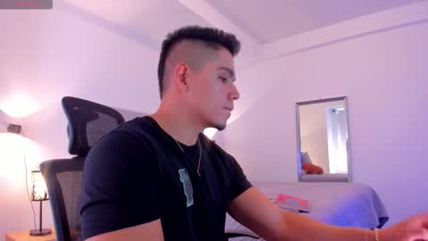 Snapshot of chrismorgan24 chatting on 10/10/25, 04:17 chrismorgan24 online show from 10/10/25, 04:17