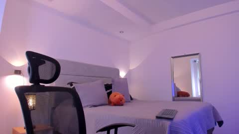 Snapshot of chrismorgan24 chatting on 10/11/25, 02:26 chrismorgan24 online show from 10/11/25, 02:26