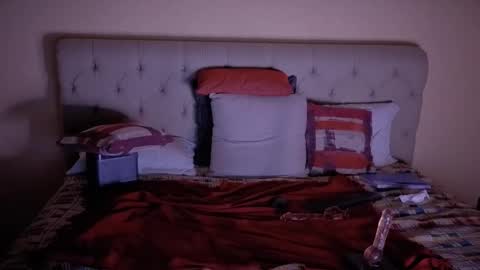 Snapshot of chrispgz chatting on 10/14/25, 06:25 Horny Latino in Chile online show from 10/14/25, 06:25