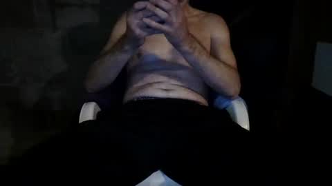 Snapshot of chrisqsqs2 chatting on 11/14/25, 03:38 chrisqsqs2 online show from 11/14/25, 03:38