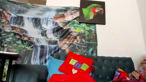 Snapshot of chriss_evanss_ chatting on 11/19/25, 08:53 chriss_evanss_ online show from 11/19/25, 08:53