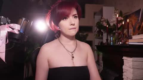 chriss_foxx online show from 10/30/25, 04:30