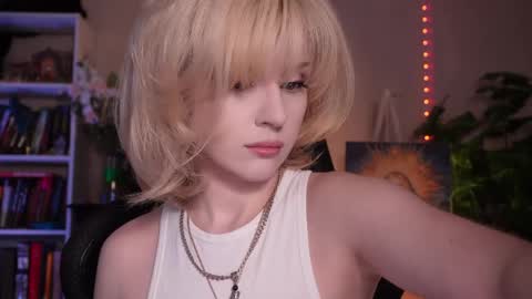 Snapshot of chriss_foxx chatting on 05/09/26, 03:50 chriss_foxx online show from 05/09/26, 03:50