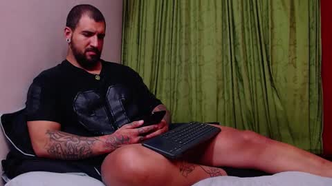 chriss_james online show from 12/05/24, 04:53