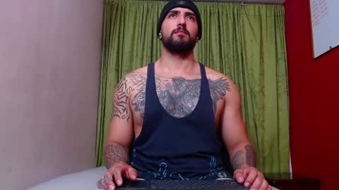 chriss_james online show from 02/08/25, 04:03