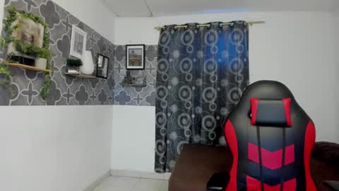 chriss_johnson online show from 10/25/25, 07:30