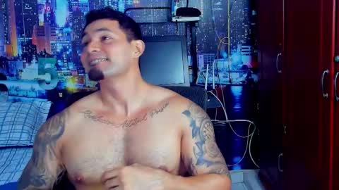 Snapshot of chriss_stewart2 chatting on 11/08/25, 03:39 Chriss Stewart online show from 11/08/25, 03:39