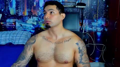 Snapshot of chriss_stewart2 chatting on 11/19/25, 02:44 Chriss Stewart online show from 11/19/25, 02:44