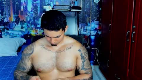 Snapshot of chriss_stewart2 chatting on 11/26/25, 02:56 Chriss Stewart online show from 11/26/25, 02:56