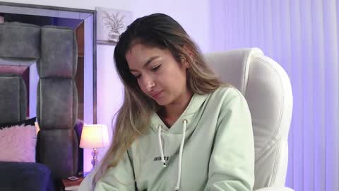 Christal online show from 12/11/24, 04:28
