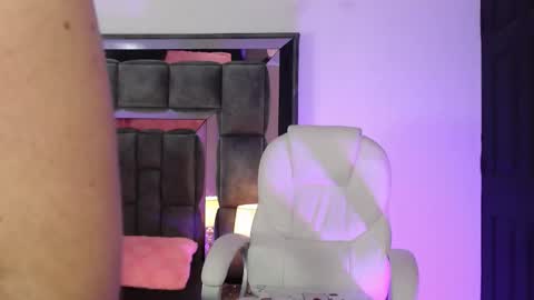 Christal online show from 09/30/25, 05:56