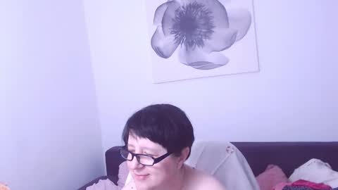 Snapshot of christarose chatting on 03/18/26, 09:40 Christa online show from 03/18/26, 09:40