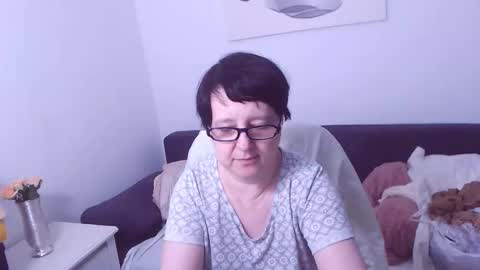 Snapshot of christarose chatting on 03/21/26, 01:10 Christa online show from 03/21/26, 01:10