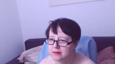 Snapshot of christarose chatting on 04/12/26, 02:22 Christa online show from 04/12/26, 02:22