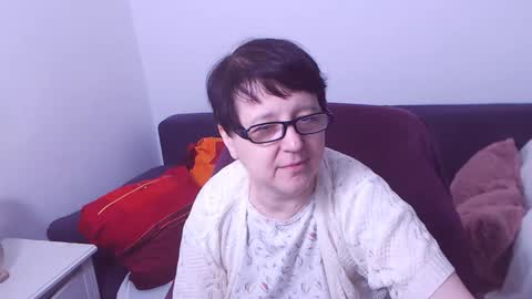 Snapshot of christarose chatting on 04/15/26, 07:21 Christa online show from 04/15/26, 07:21