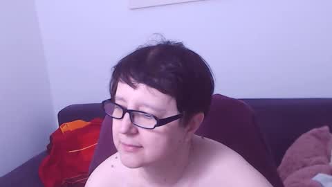 Snapshot of christarose chatting on 04/15/26, 07:58 Christa online show from 04/15/26, 07:58