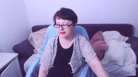 Snapshot of christarose chatting on 04/19/26, 06:10 Christa online show from 04/19/26, 06:10