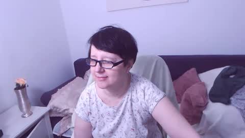 Snapshot of christarose chatting on 04/24/26, 07:05 Christa online show from 04/24/26, 07:05