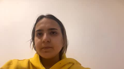 Snapshot of christelpago chatting on 12/14/25, 02:33 Moli online show from 12/14/25, 02:33