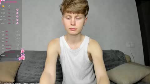 Snapshot of christian_di0r chatting on 09/30/25, 06:35 Christian PVT open online show from 09/30/25, 06:35