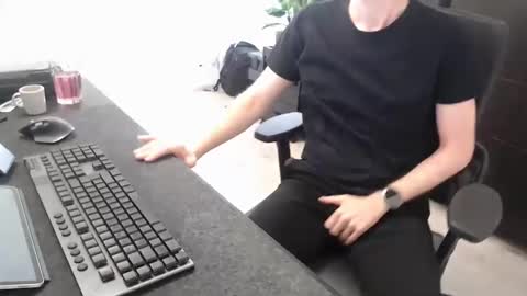 Chris online show from 09/22/25, 08:05