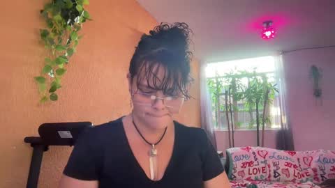 Snapshot of christianvalles chatting on 01/15/25, 10:13 christianvalles online show from 01/15/25, 10:13