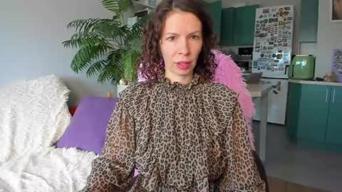 Snapshot of christina_hot chatting on 05/30/26, 08:33 Chris online show from 05/30/26, 08:33