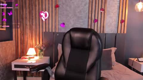 Hi Im Christina. . Dont forget to follow me to have me close to you   online show from 02/23/25, 03:08