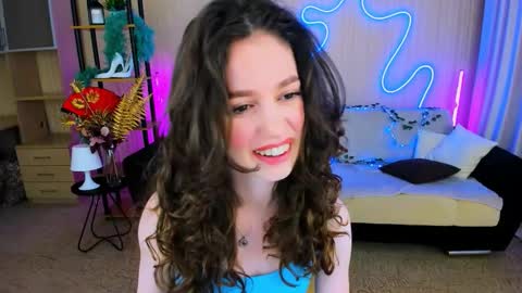 christinaconteeree online show from 09/16/25, 04:19