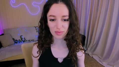 christinaconteeree online show from 09/23/25, 01:36