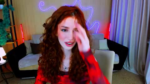 christinaconteeree online show from 11/06/25, 07:37