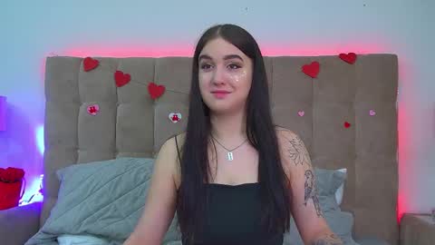 Christina online show from 02/11/25, 07:05