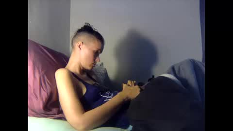 Christina Saunters online show from 10/15/25, 03:34