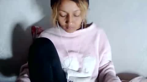 christine213 online show from 01/14/25, 04:50