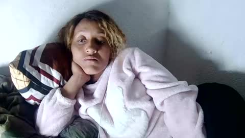 christine213 online show from 02/05/25, 09:40