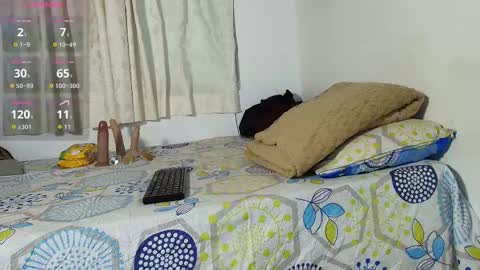 Snapshot of christopher__vans chatting on 11/03/25, 10:49 CHRISTOPHER online show from 11/03/25, 10:49