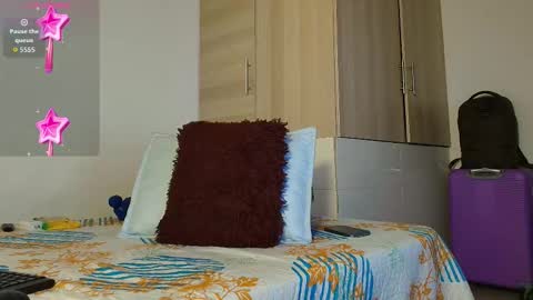 Snapshot of christopher__vans chatting on 11/29/25, 10:51 CHRISTOPHER online show from 11/29/25, 10:51