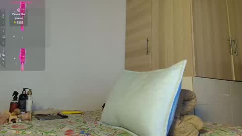 Snapshot of christopher__vans chatting on 12/03/25, 11:08 CHRISTOPHER online show from 12/03/25, 11:08