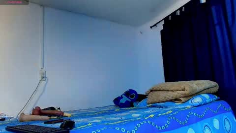 Snapshot of christopher__vans chatting on 04/10/26, 11:04 CHRISTOPHER online show from 04/10/26, 11:04