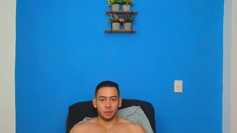 Snapshot of christopher_w chatting on 02/11/25, 02:03 Christopher online show from 02/11/25, 02:03