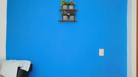 Snapshot of christopher_w chatting on 02/16/25, 10:43 Christopher online show from 02/16/25, 10:43