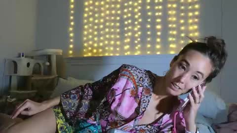 Christy Love online show from 11/11/25, 04:45